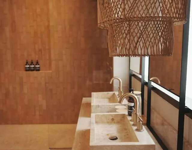Kaktus Ojas Warmth & Energy In Pererenan Villa Canggu (Bali)