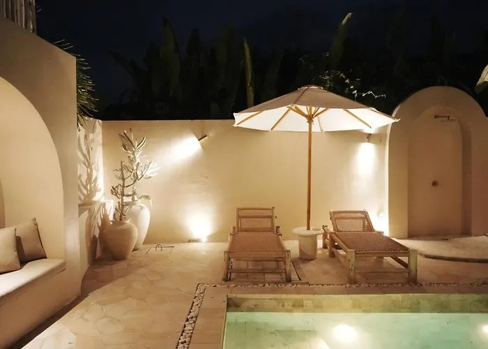 Villa Kaktus Ojas Warmth & Energy In Pererenan Canggu (Bali)